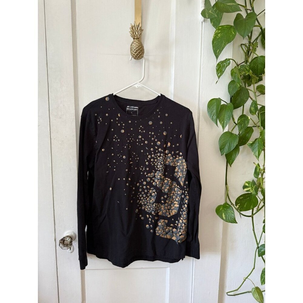 SeanJohn men’s size large SJ long sleeve shirt